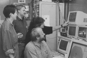Ribosomen-Messzeit 1993 - 'we have beam!'. Foto: DESY